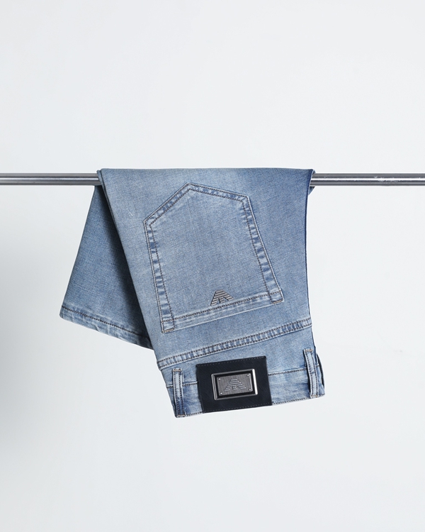 ブランドジーンズ細部ディテール